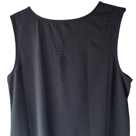 TITLE NINE | NWOT BLACK UNCONVENTIONAL SLEEVELESS LASER CUT DRESS UPF 50 | XS - Picture 11 of 13